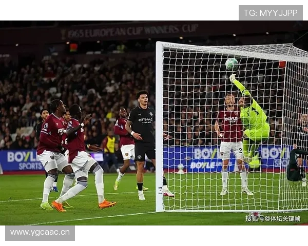 曼城比赛问题凸显:节奏与空间失衡影响攻防表现 曼城比赛问题凸显:节奏与空间失衡影响攻防表现