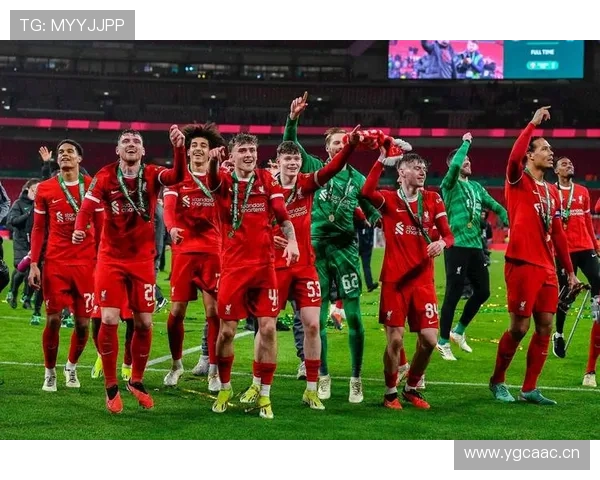 多特蒙德防线问题持续暴露，对球队欧冠资格争夺与赛季稳定性构成压力